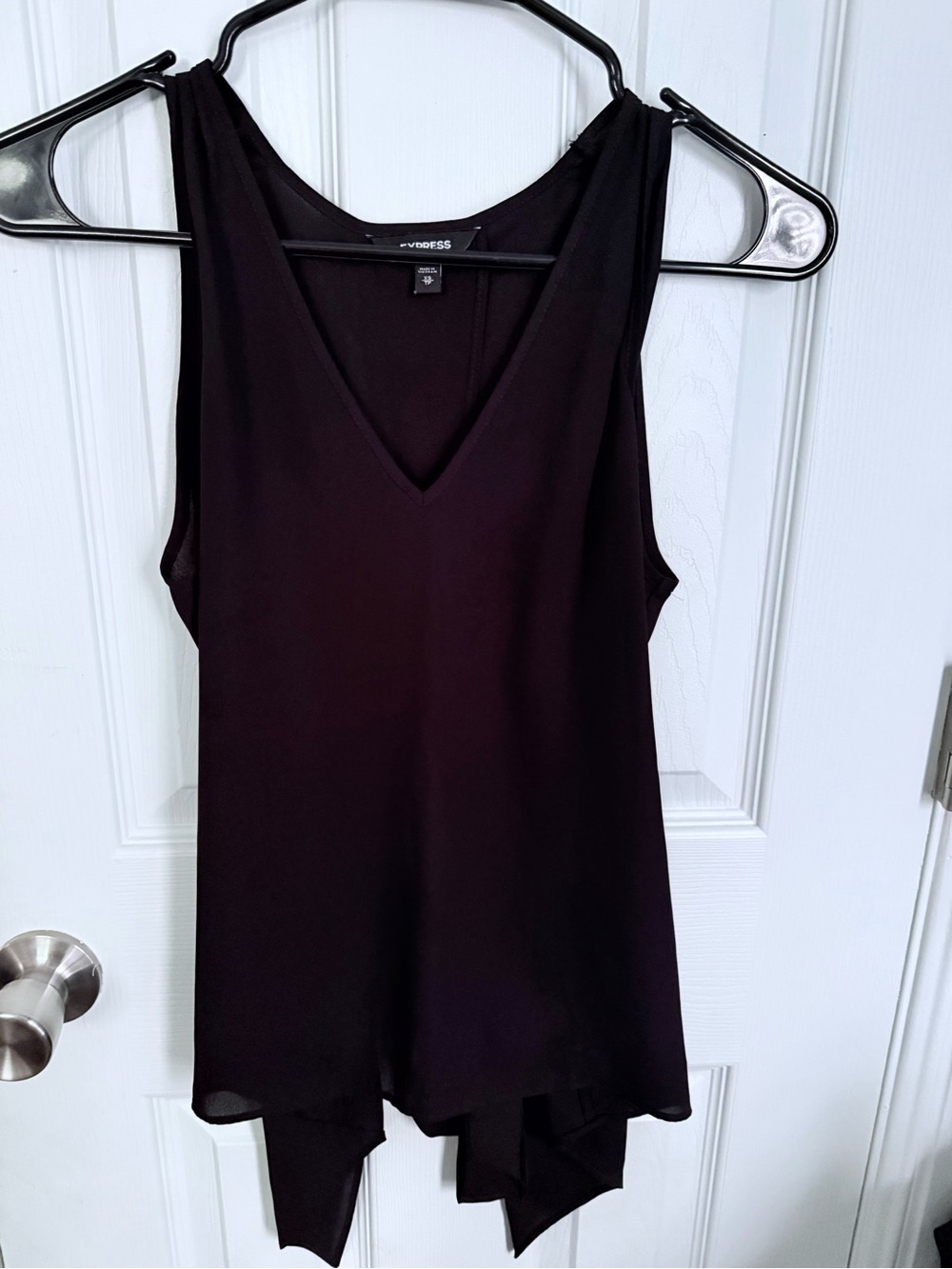 Express Black V-Neck Sleeveless Camisole